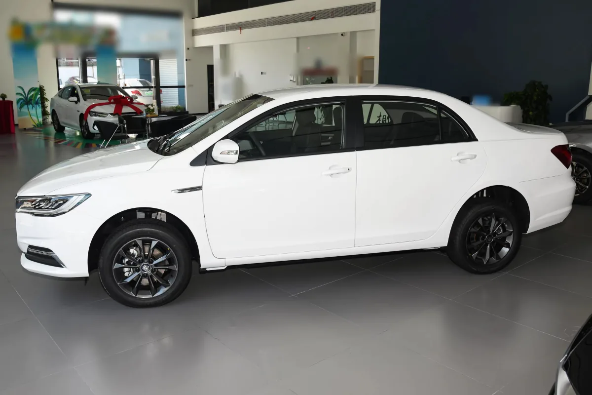 比亚迪 BYD 秦EV 5