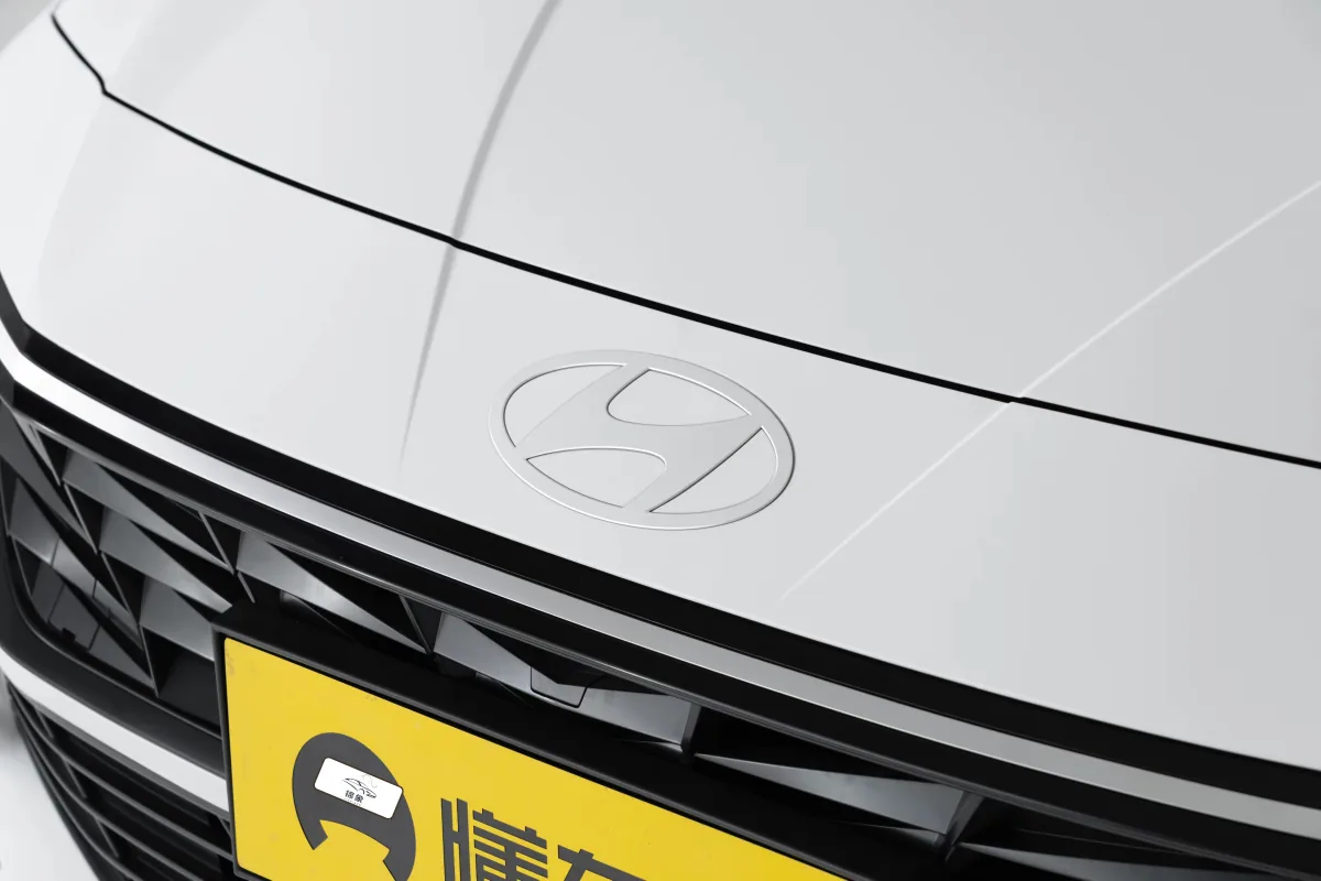 现代 Hyundai 伊兰特 4